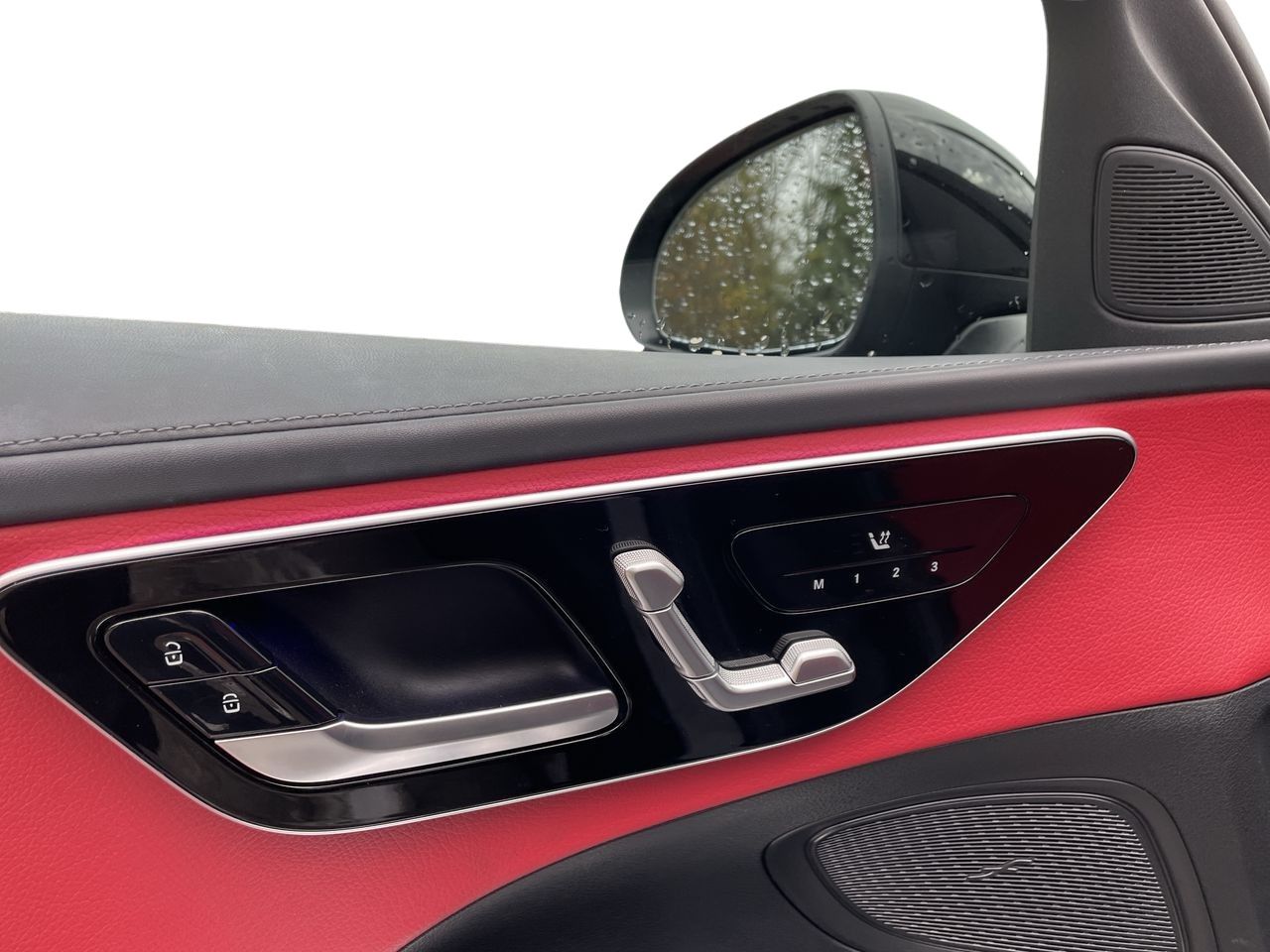 2023 Mercedes-Benz C300