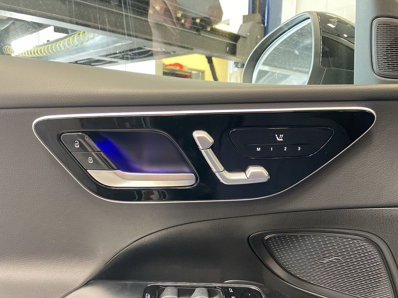 2026 Mercedes-Benz C300