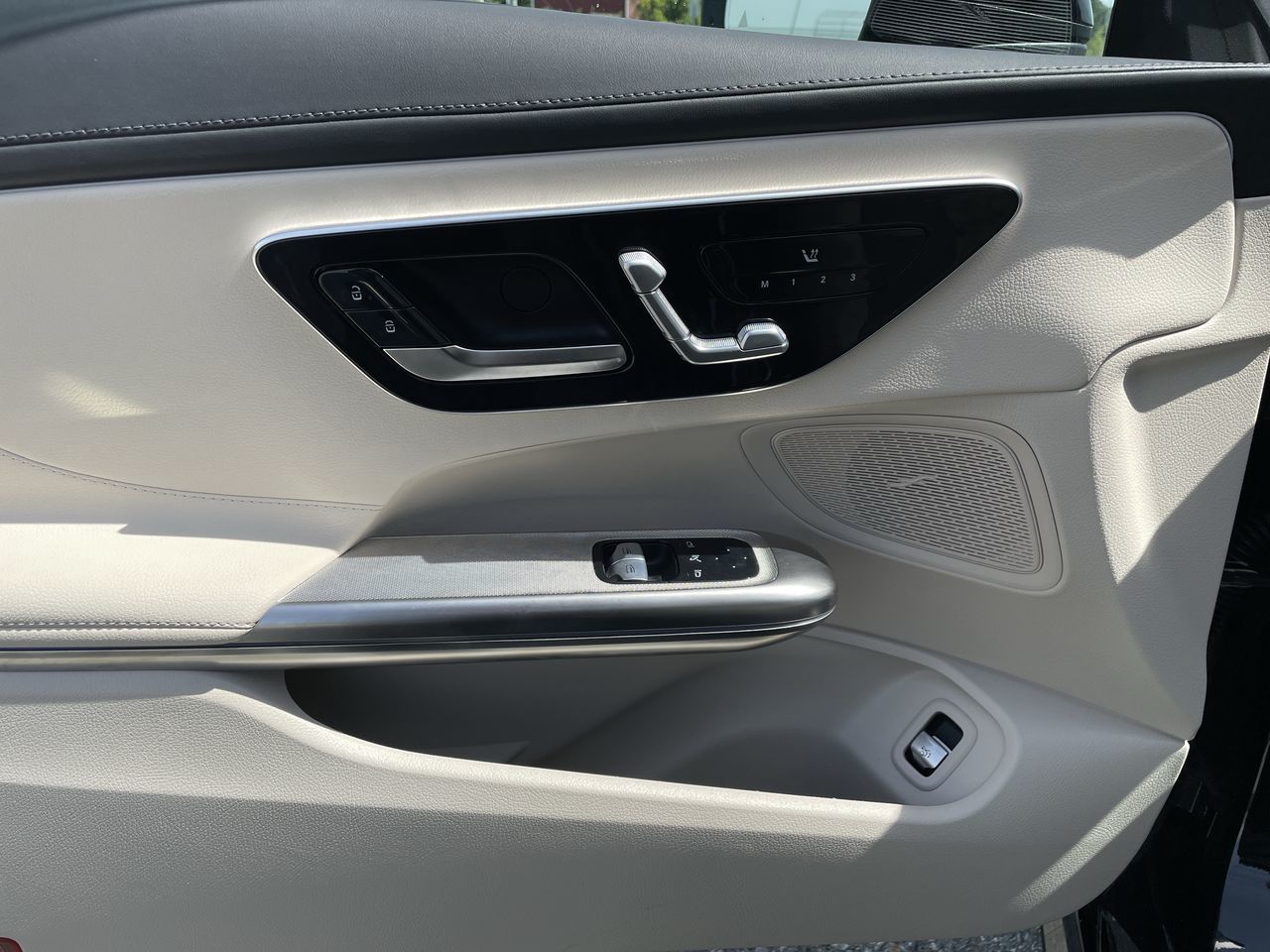 2025 Mercedes-Benz CLE300