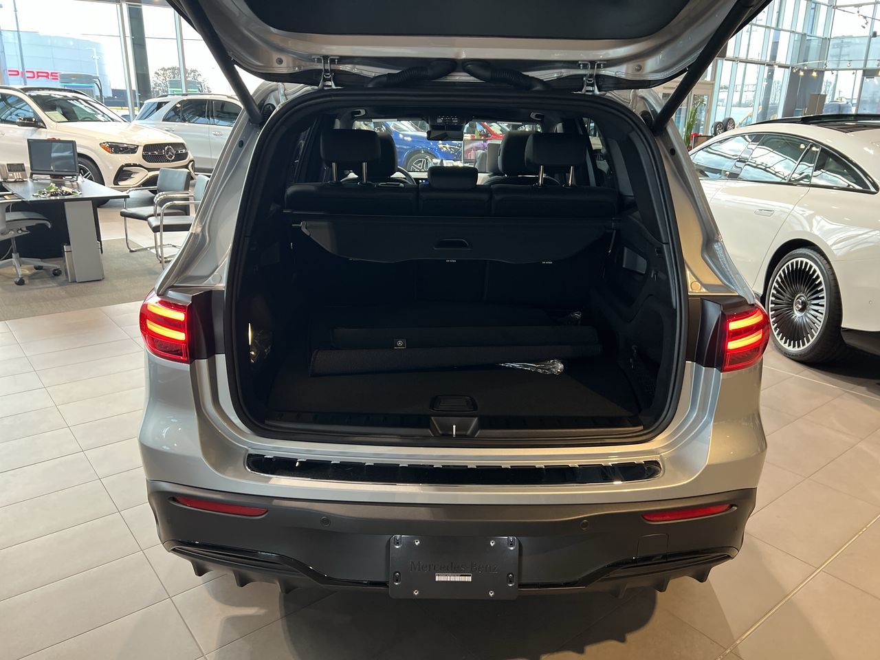 Mercedes-Benz EQB  2024 à Langley, Colombie-Britannique