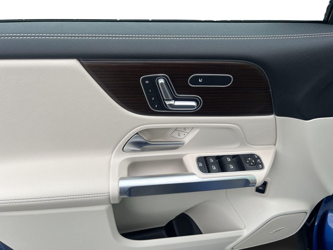 2025 Mercedes-Benz EQB in Langley, British Columbia