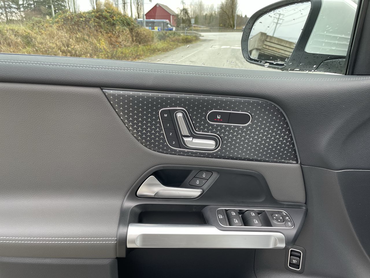 Mercedes-Benz EQB  2025 à Langley, Colombie-Britannique