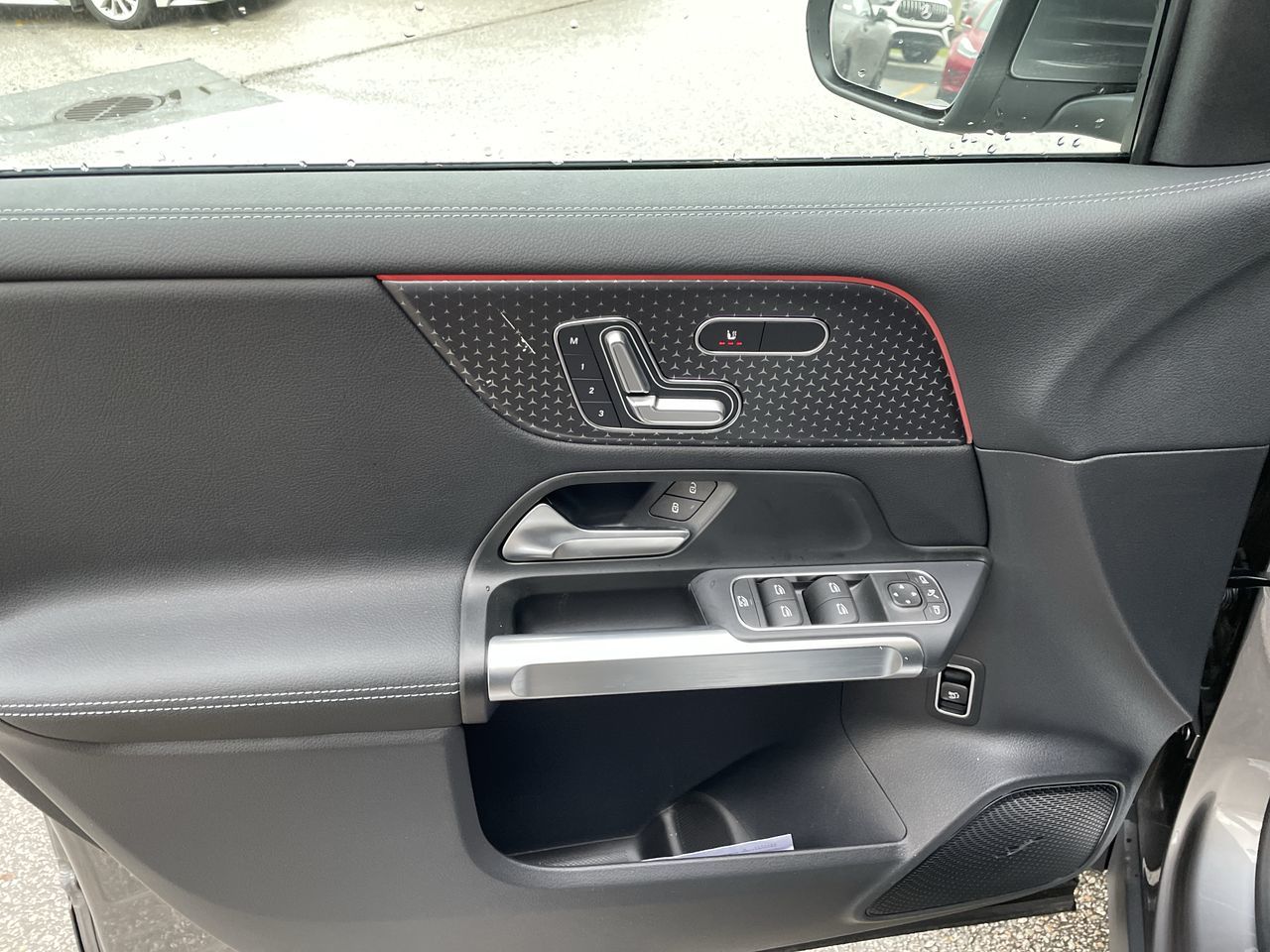 Mercedes-Benz EQB  2025 à Langley, Colombie-Britannique