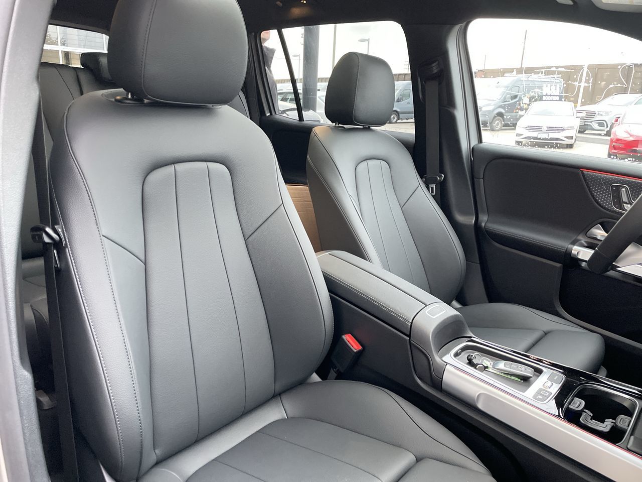 Mercedes-Benz EQB  2025 à Langley, Colombie-Britannique