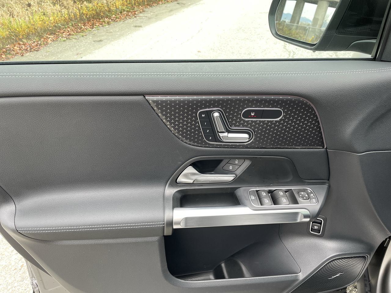 Mercedes-Benz EQB  2025 à Langley, Colombie-Britannique