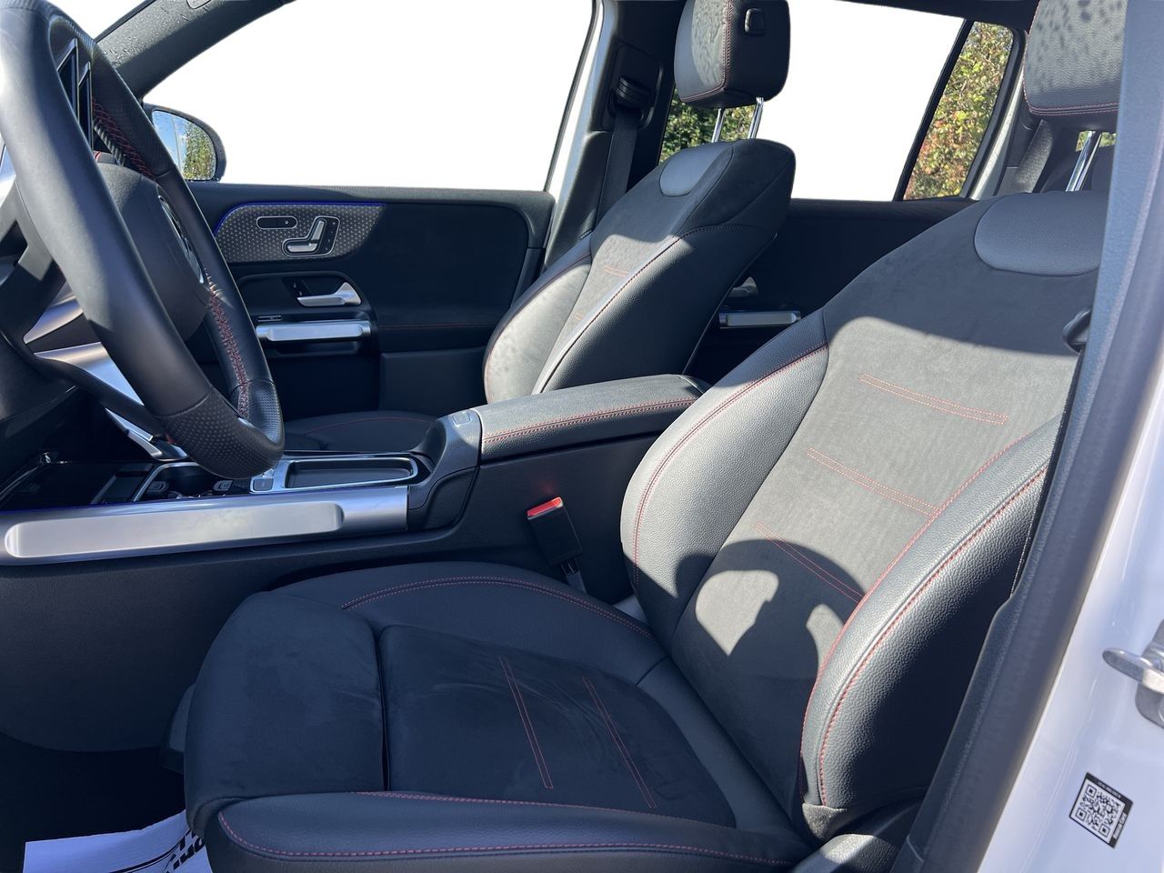 2024 Mercedes-Benz EQB300