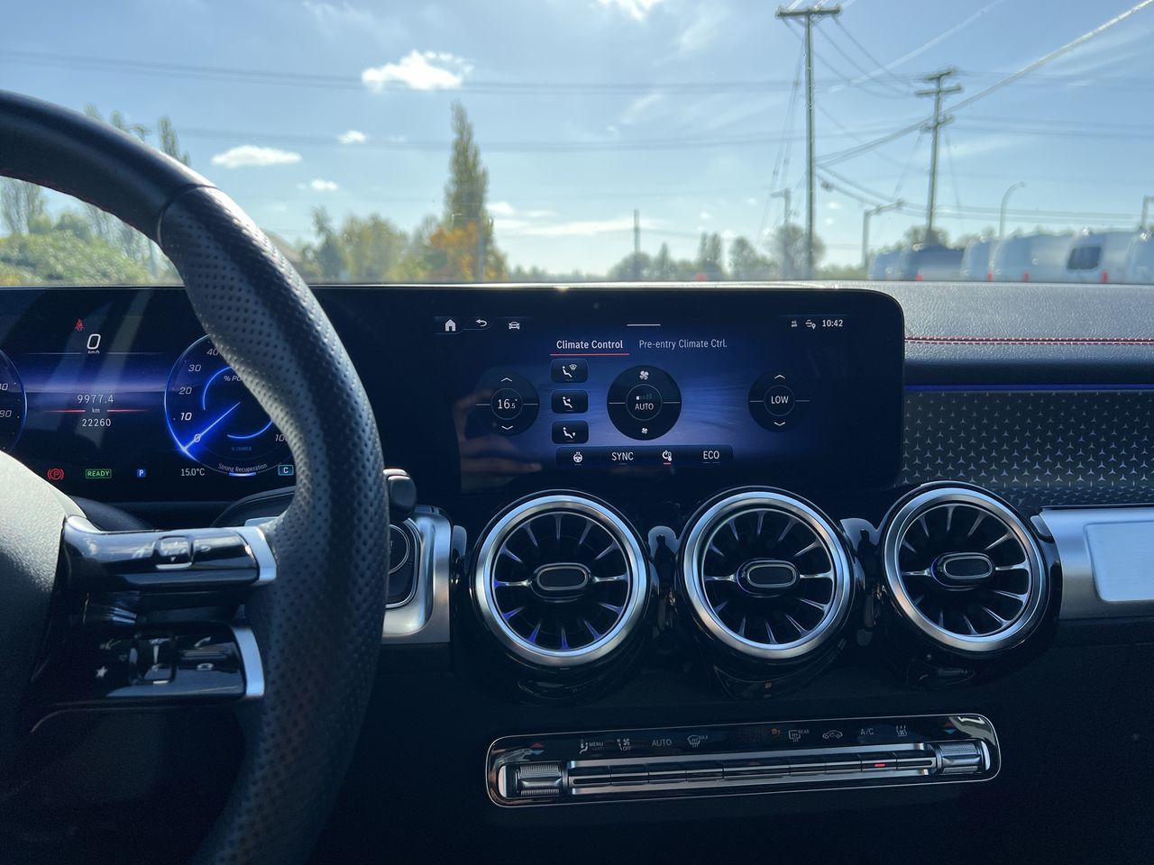 2024 Mercedes-Benz EQB300