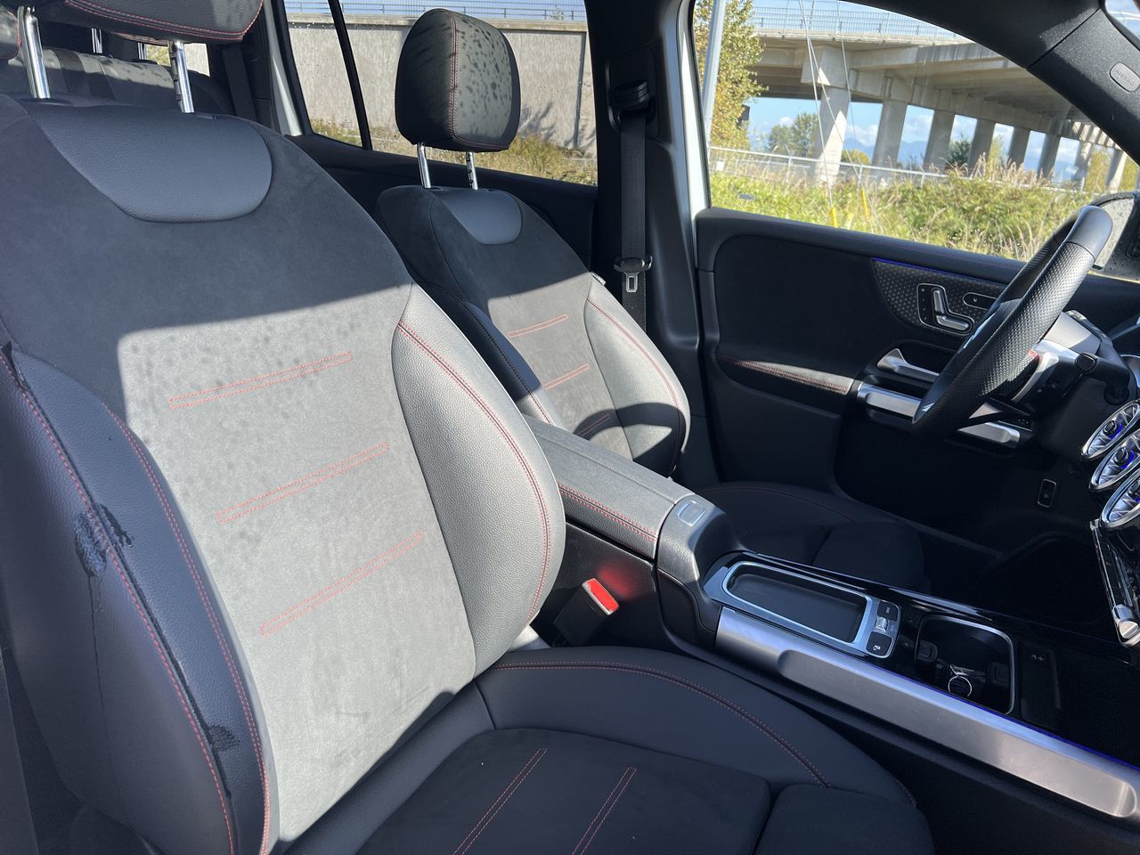 2024 Mercedes-Benz EQB300