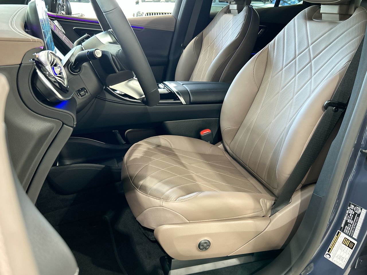 Mercedes-Benz EQE350  2023 à Langley, Colombie-Britannique