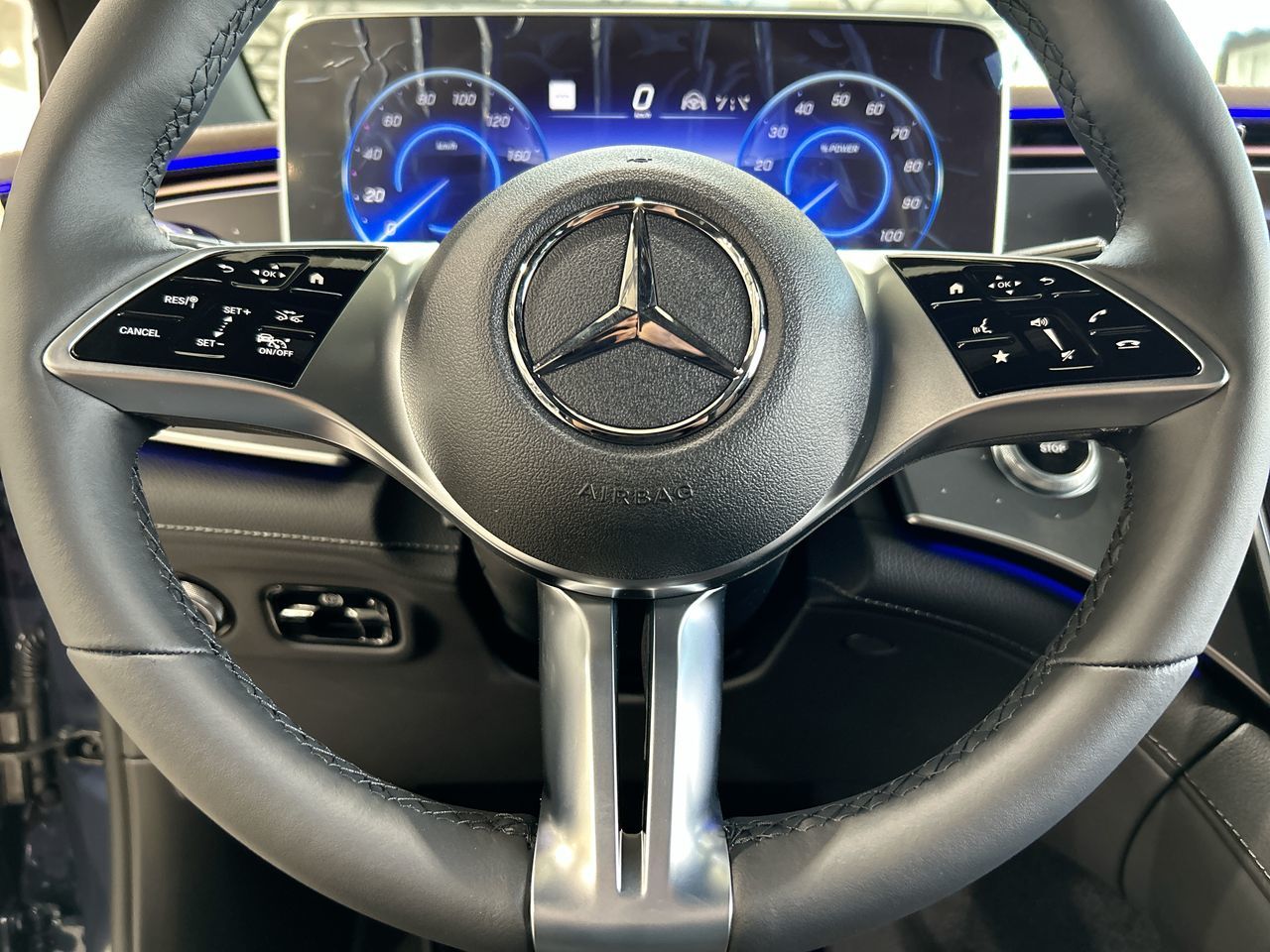 Mercedes-Benz EQE350  2023 à Langley, Colombie-Britannique