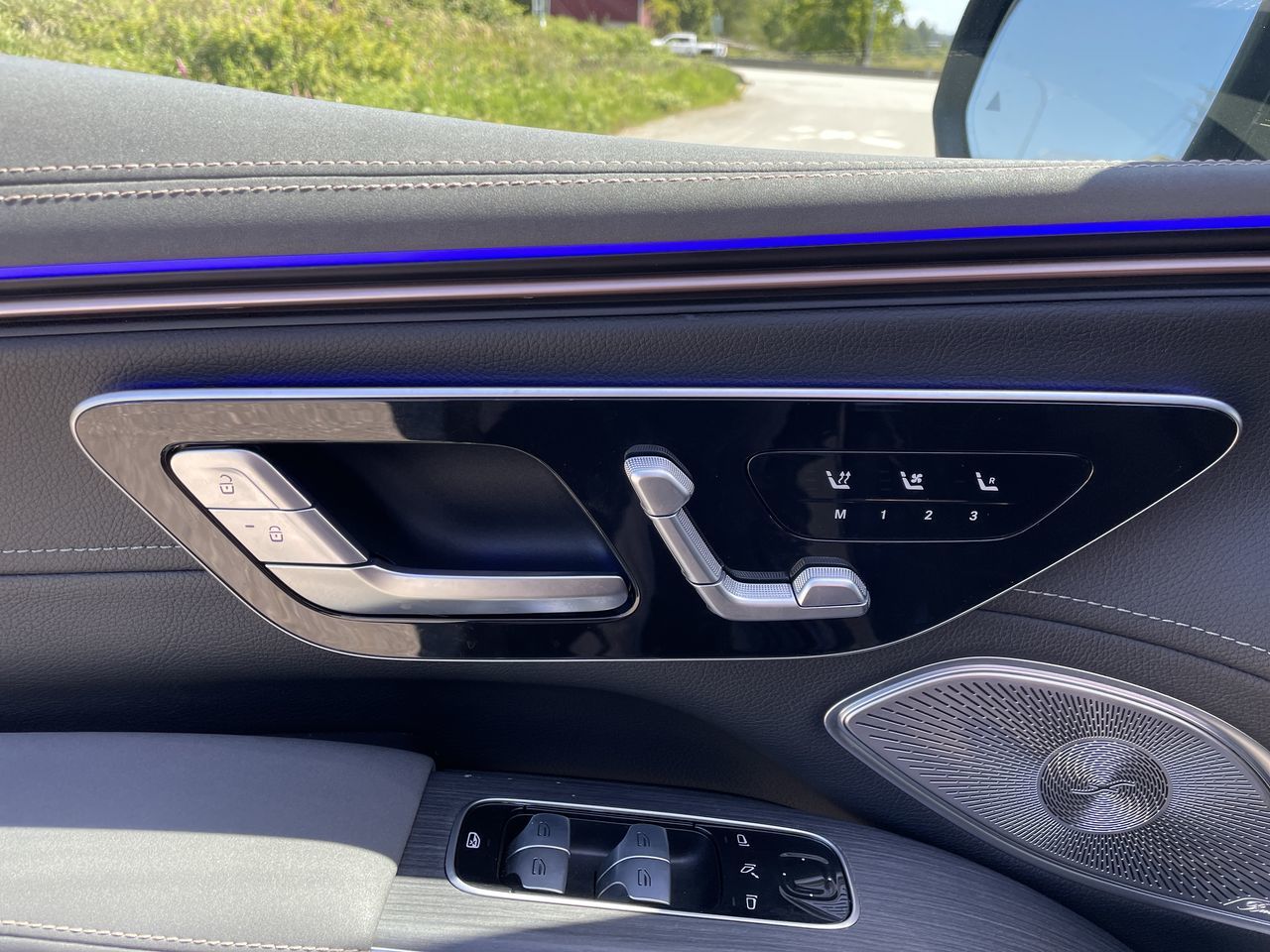 2023  EQS580