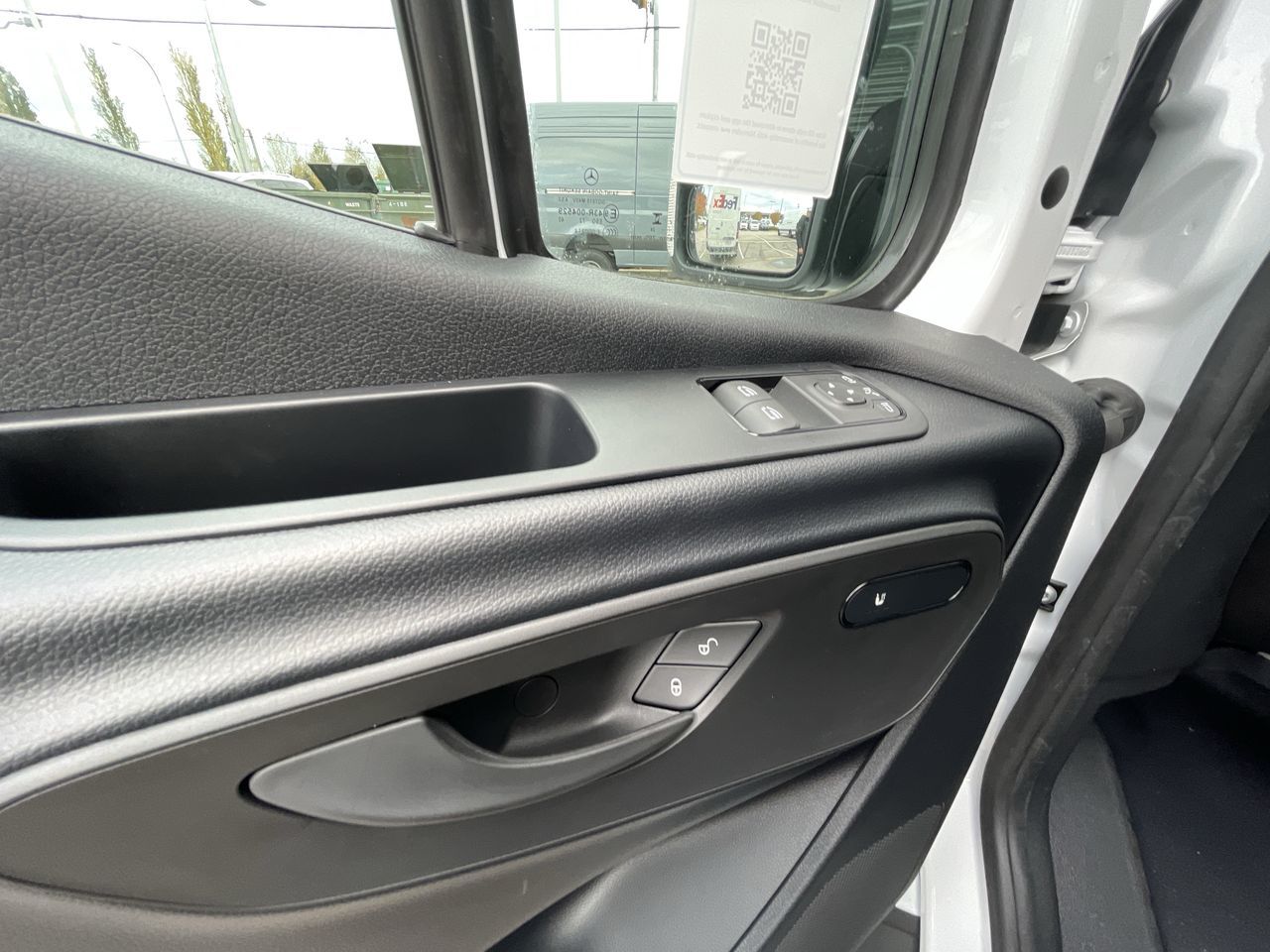 Mercedes-Benz ESprinter Cargo Van  2024 à Langley, Colombie-Britannique