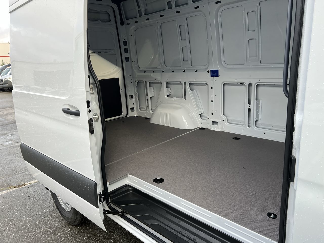 Mercedes-Benz ESprinter  2025 à Langley, Colombie-Britannique