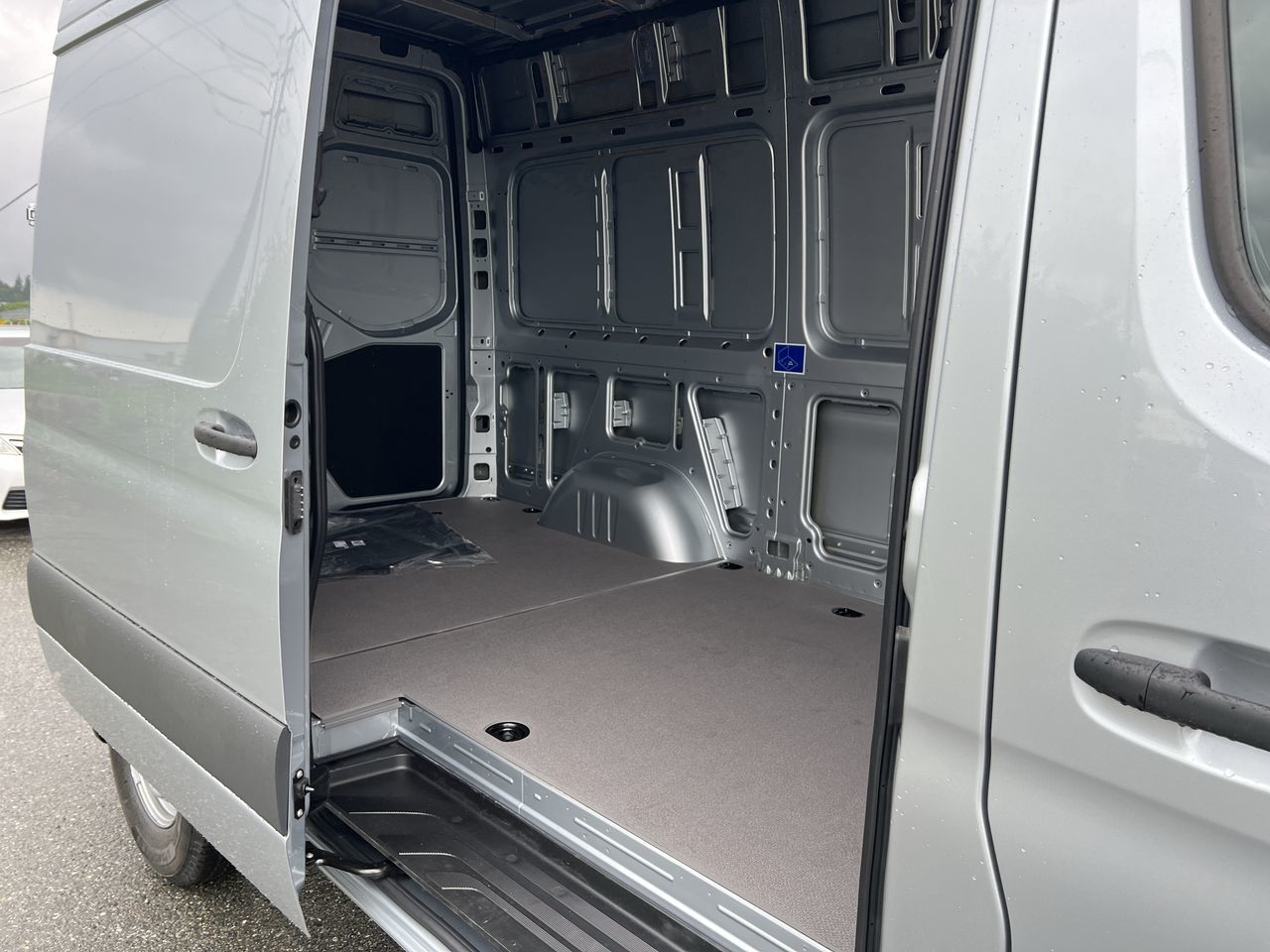 Mercedes-Benz ESprinter  2025 à Langley, Colombie-Britannique