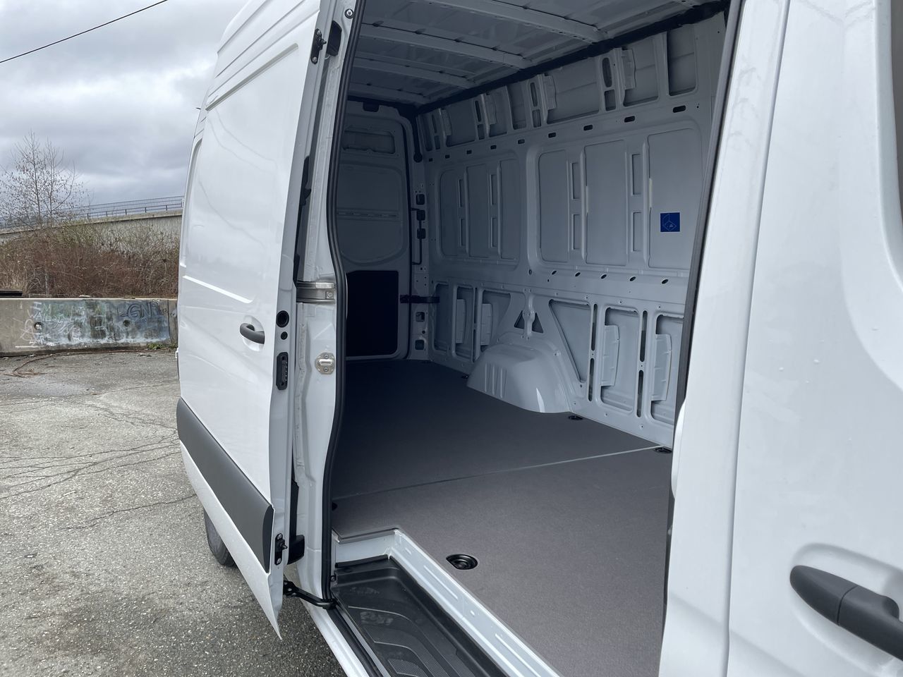 Mercedes-Benz ESprinter  2025 à Langley, Colombie-Britannique