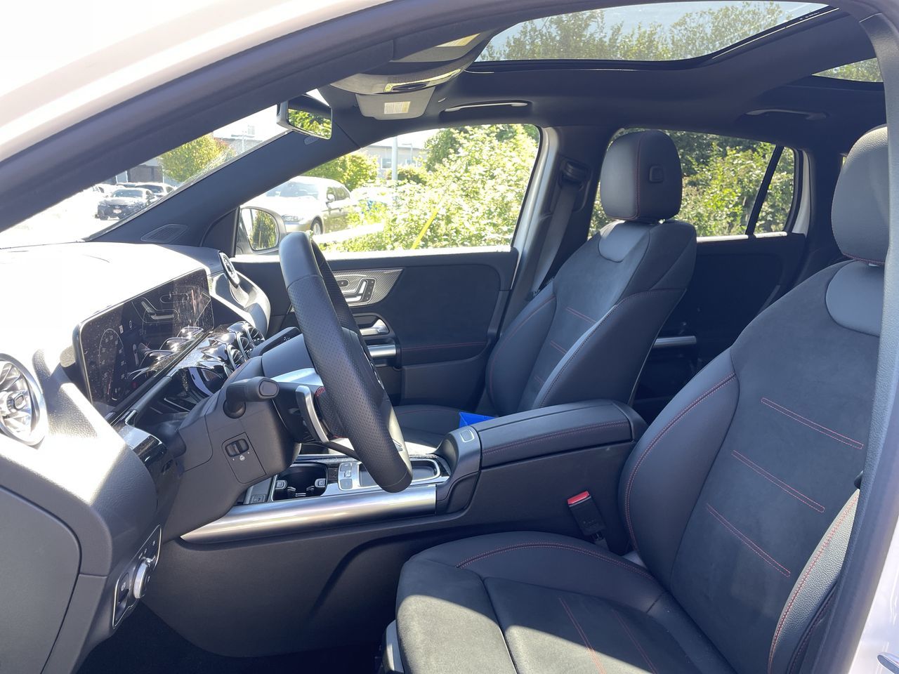 2025 Mercedes-Benz GLA250