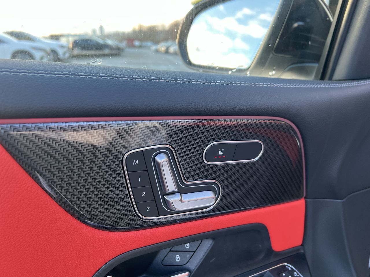 Mercedes-Benz GLB  2025 à Langley, Colombie-Britannique