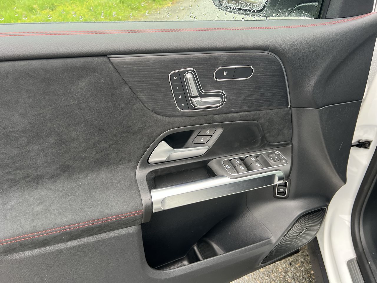 Mercedes-Benz GLB  2025 à Langley, Colombie-Britannique