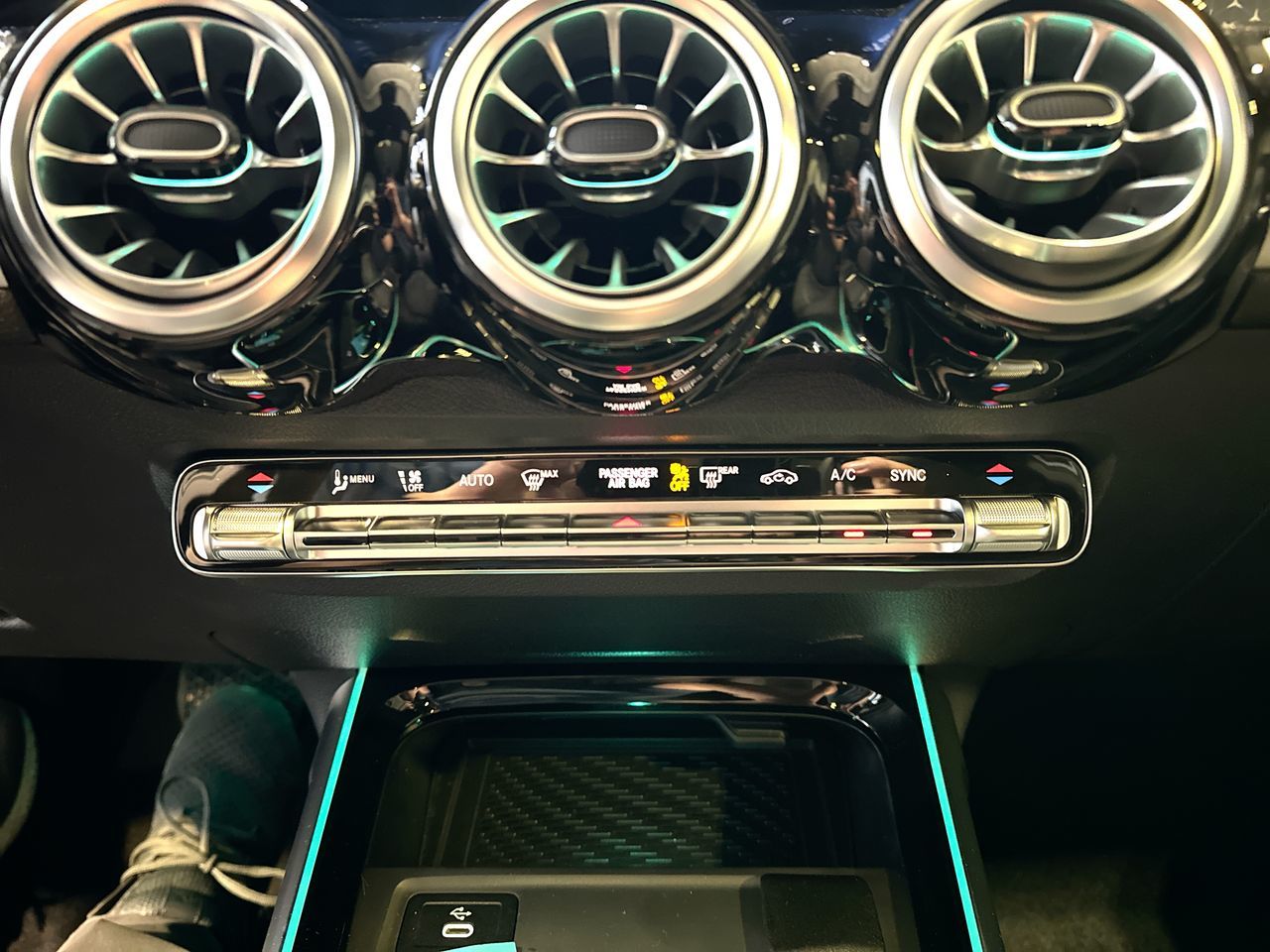 2025 Mercedes-Benz GLB in Langley, British Columbia