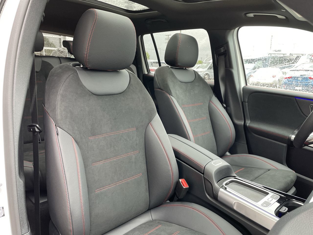 2026 Mercedes-Benz GLB