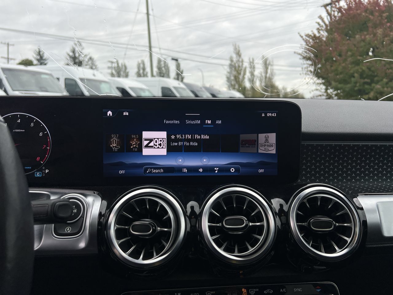 2024 Mercedes-Benz GLB250