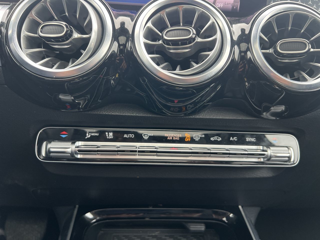 2024 Mercedes-Benz GLB250