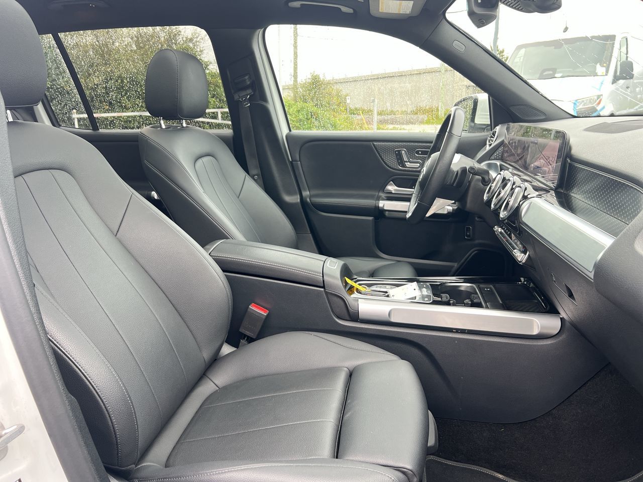 2024 Mercedes-Benz GLB250