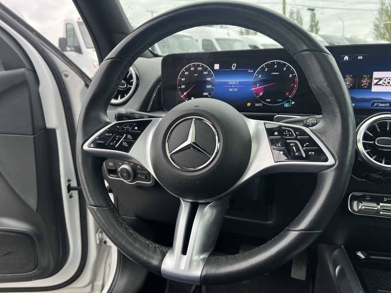 2024 Mercedes-Benz GLB250