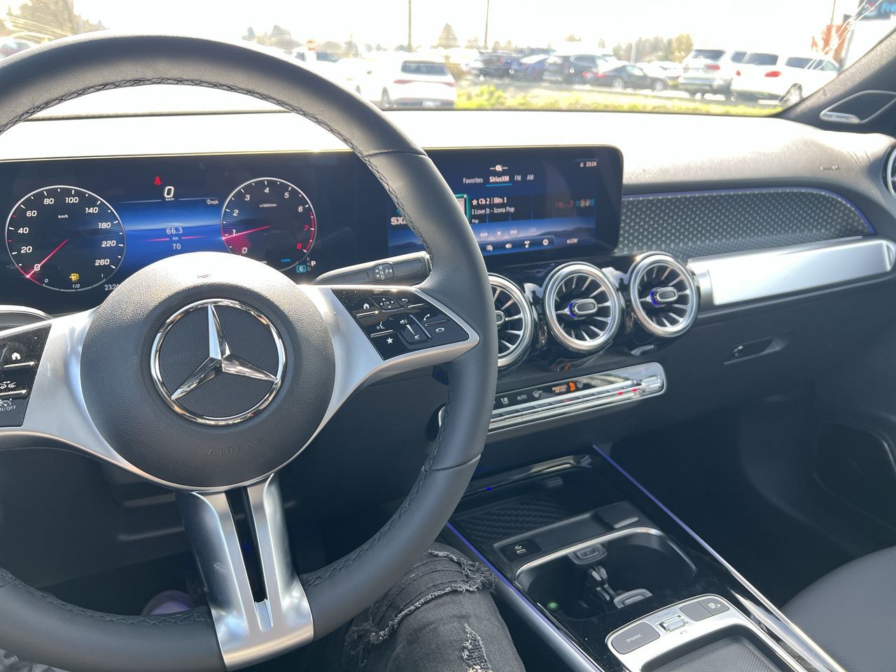 Mercedes-Benz GLB250  2025 à Langley, Colombie-Britannique