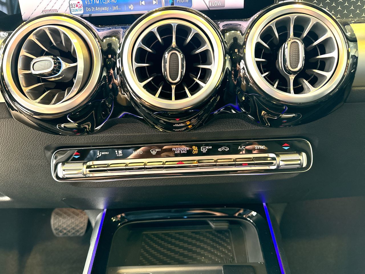 2025 Mercedes-Benz GLB250 in Langley, British Columbia
