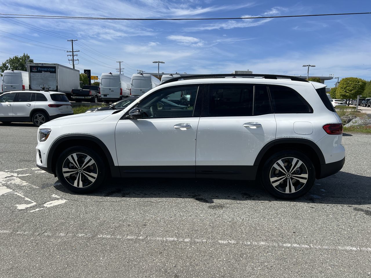2025  GLB250