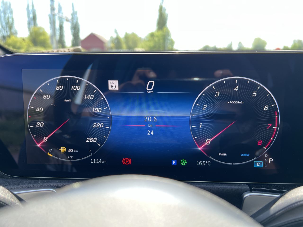 2025  GLB250