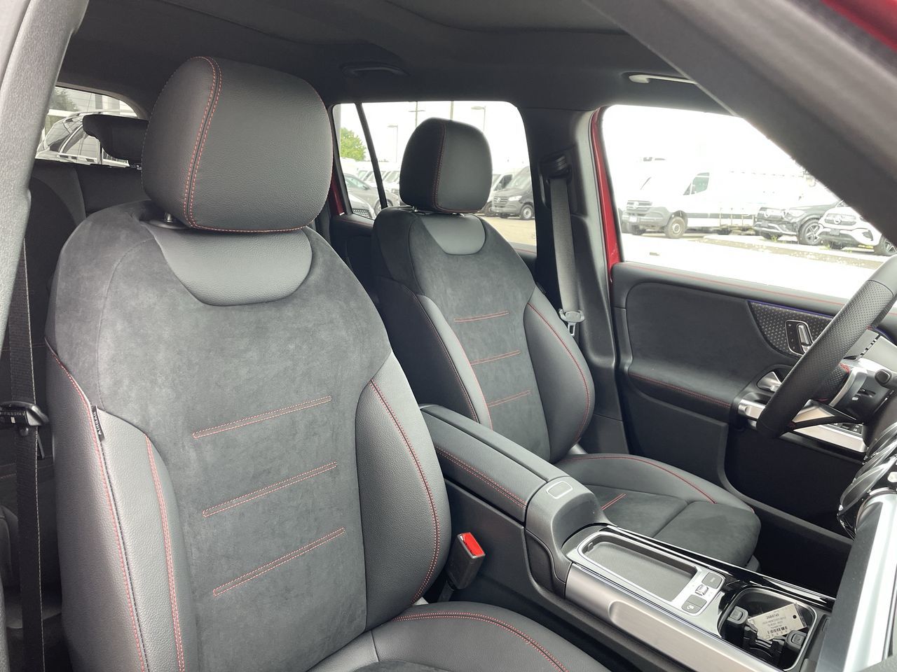 2026 Mercedes-Benz GLB
