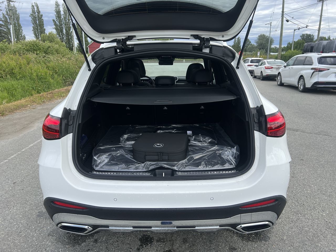 2025 Mercedes-Benz GLC Plug-in Hybrid in Langley, British Columbia