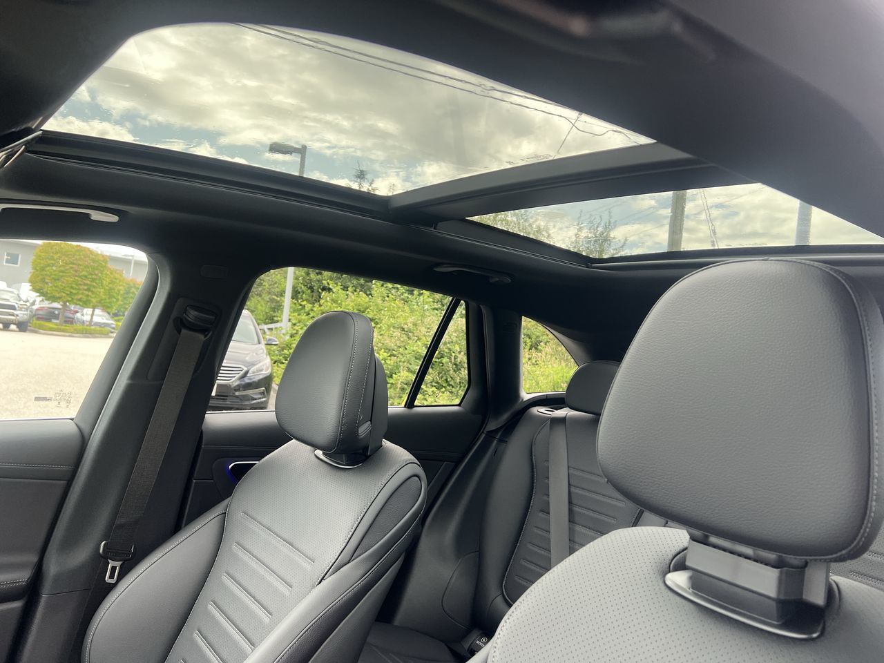 2025 Mercedes-Benz GLC Plug-in Hybrid in Langley, British Columbia