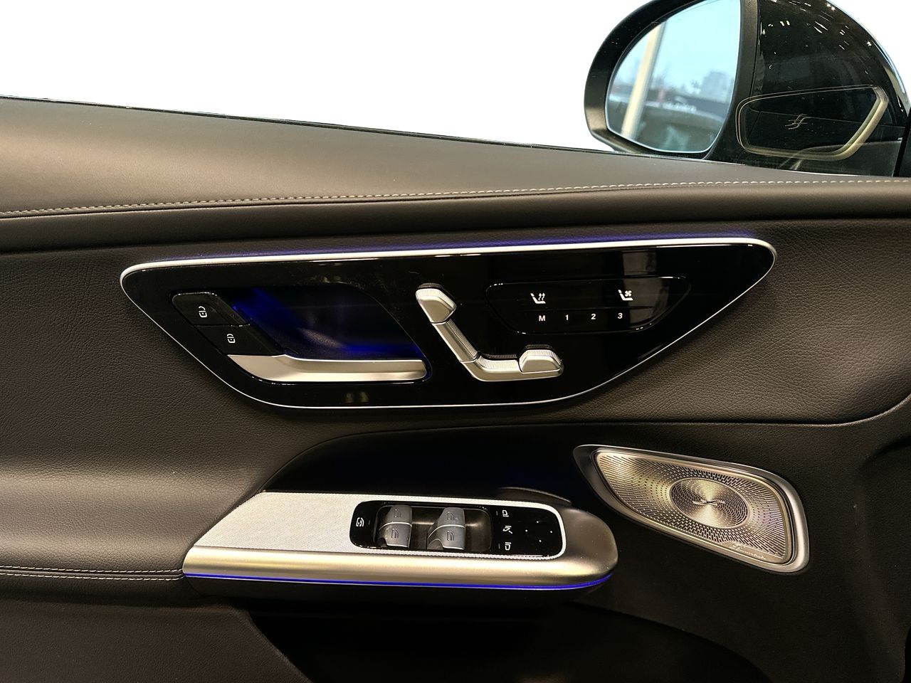 2025 Mercedes-Benz GLC Plug-in Hybrid in Langley, British Columbia