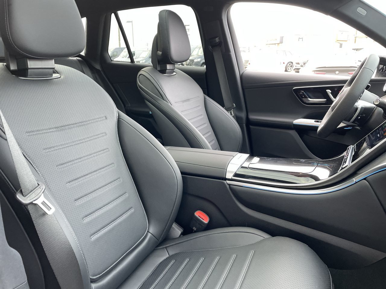 2026 Mercedes-Benz GLC Plug-in Hybrid in Langley, British Columbia