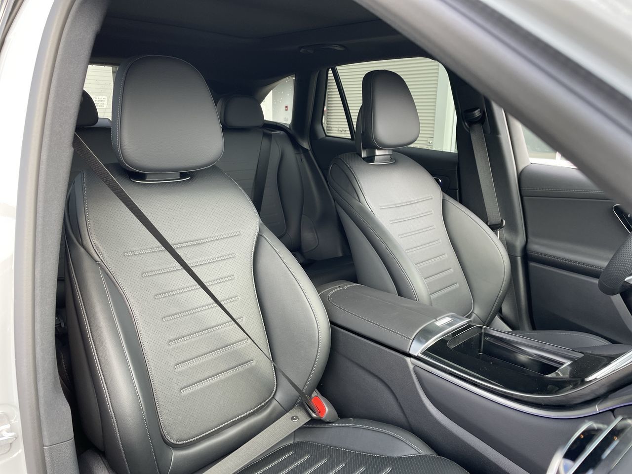 2026 Mercedes-Benz GLC