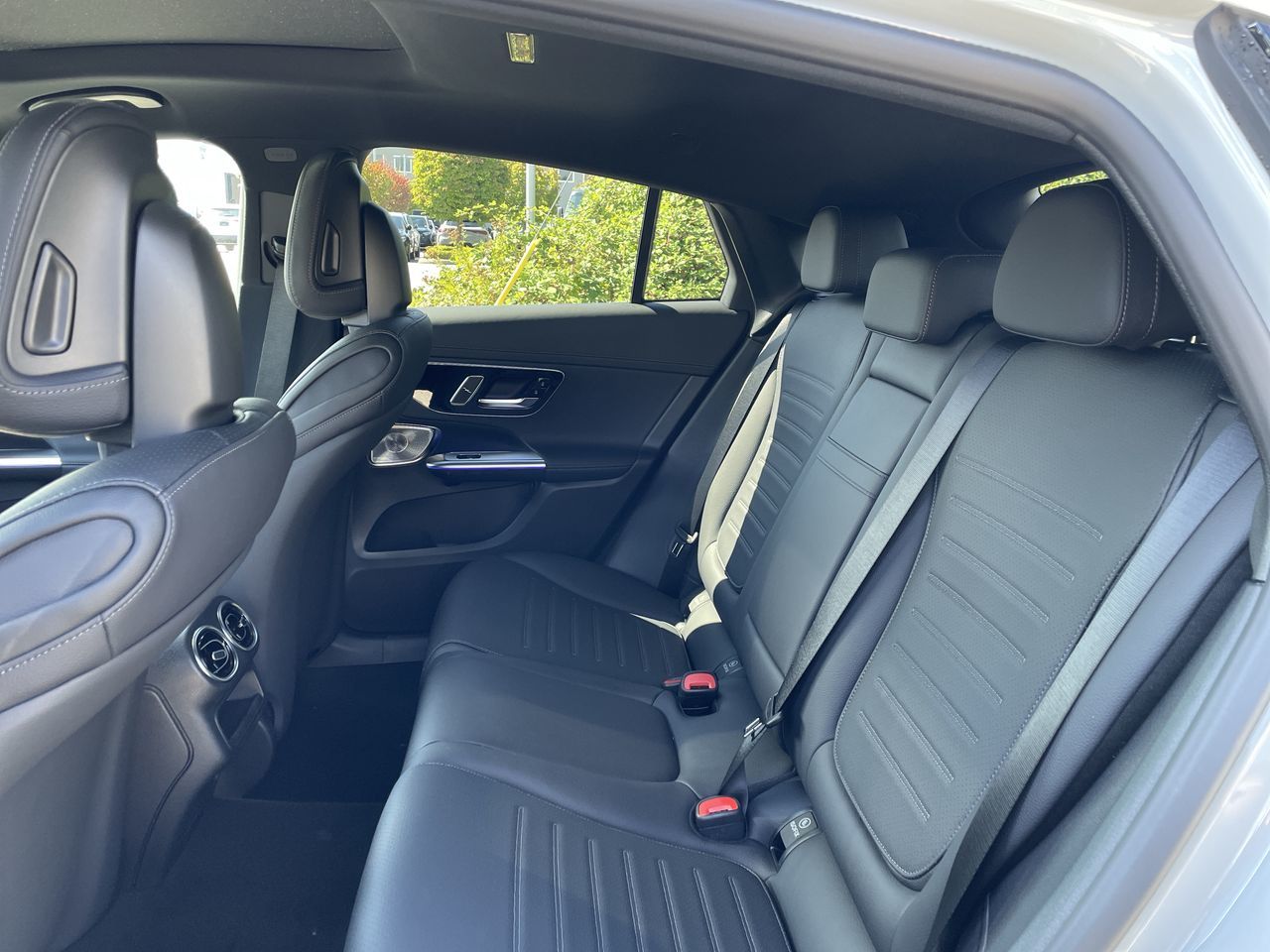 2027 Mercedes-Benz GLC