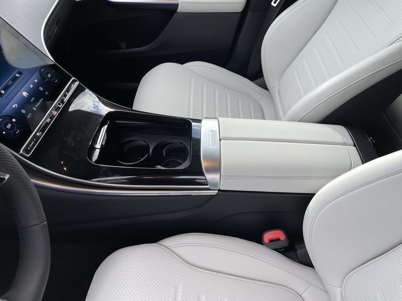 2027 Mercedes-Benz GLC
