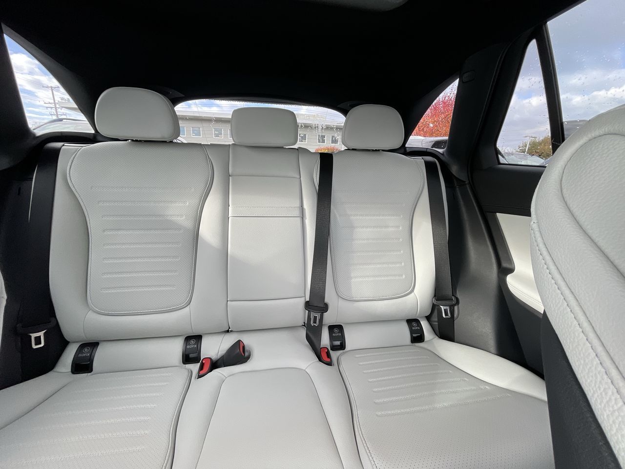 2027 Mercedes-Benz GLC