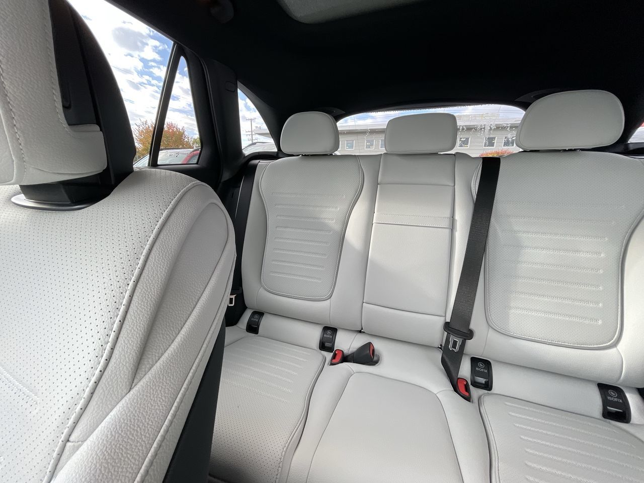 2027 Mercedes-Benz GLC