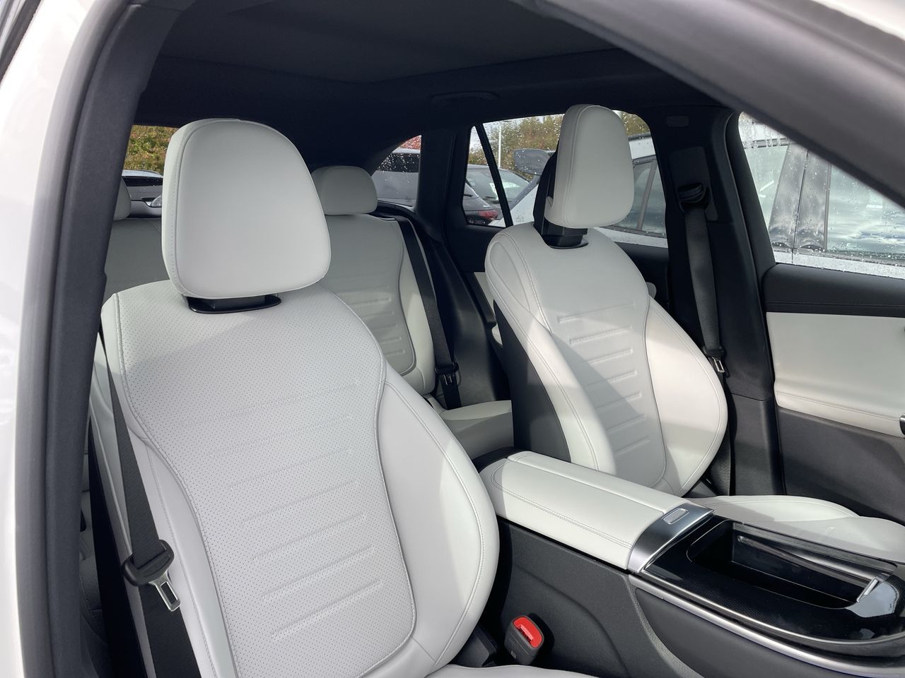 2027 Mercedes-Benz GLC