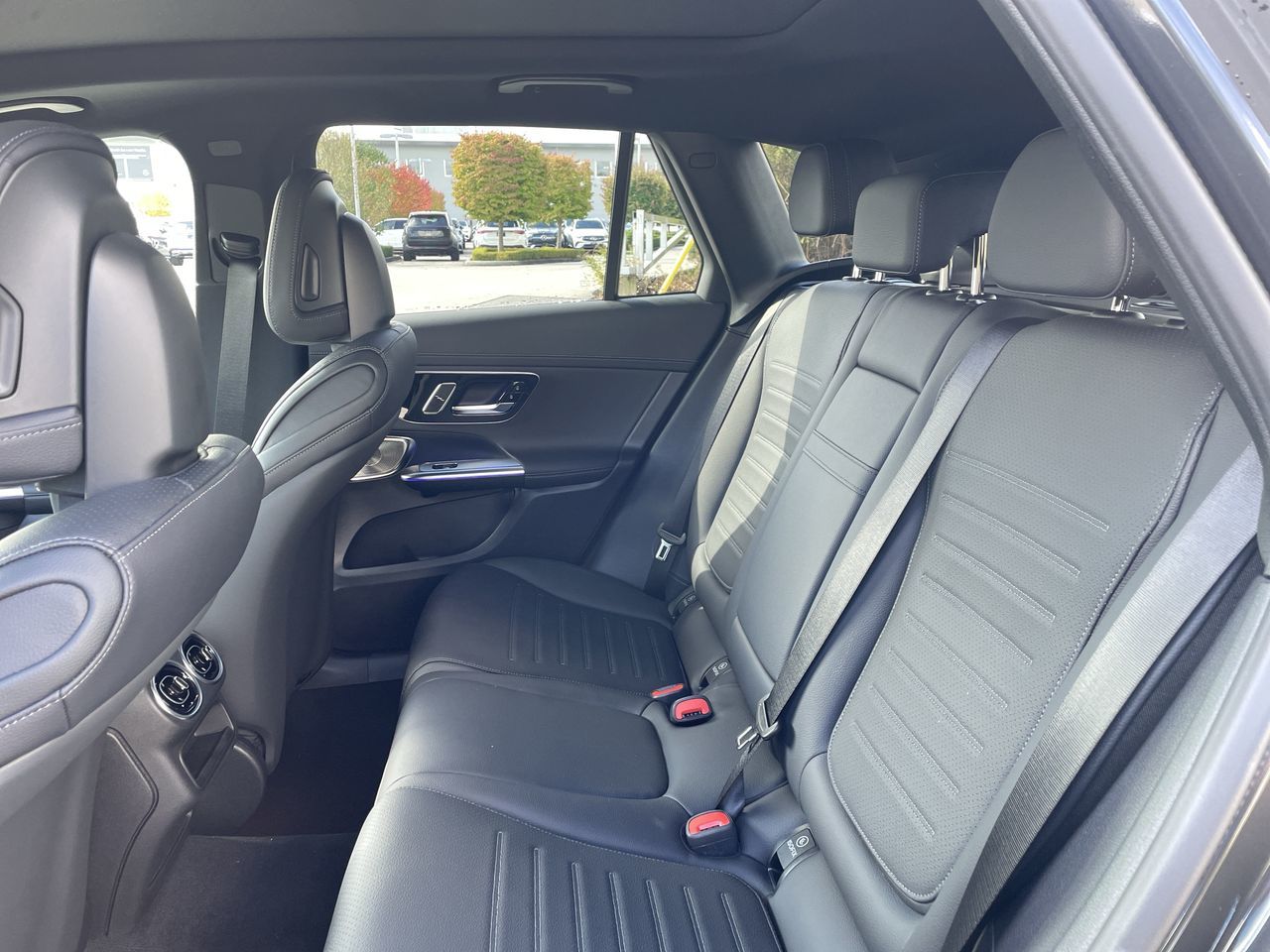 2027 Mercedes-Benz GLC