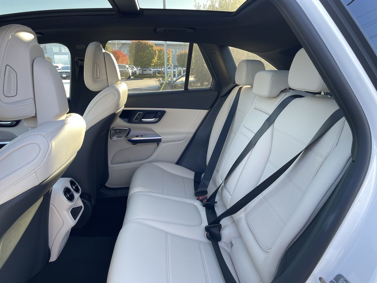 2027 Mercedes-Benz GLC