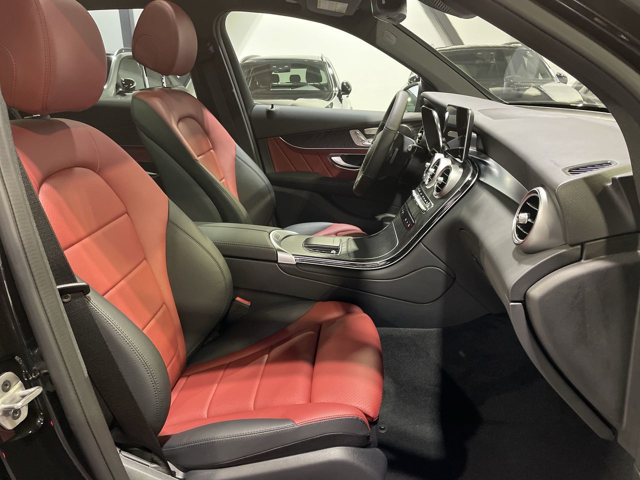 Mercedes-Benz GLC300  2022 à Langley, Colombie-Britannique