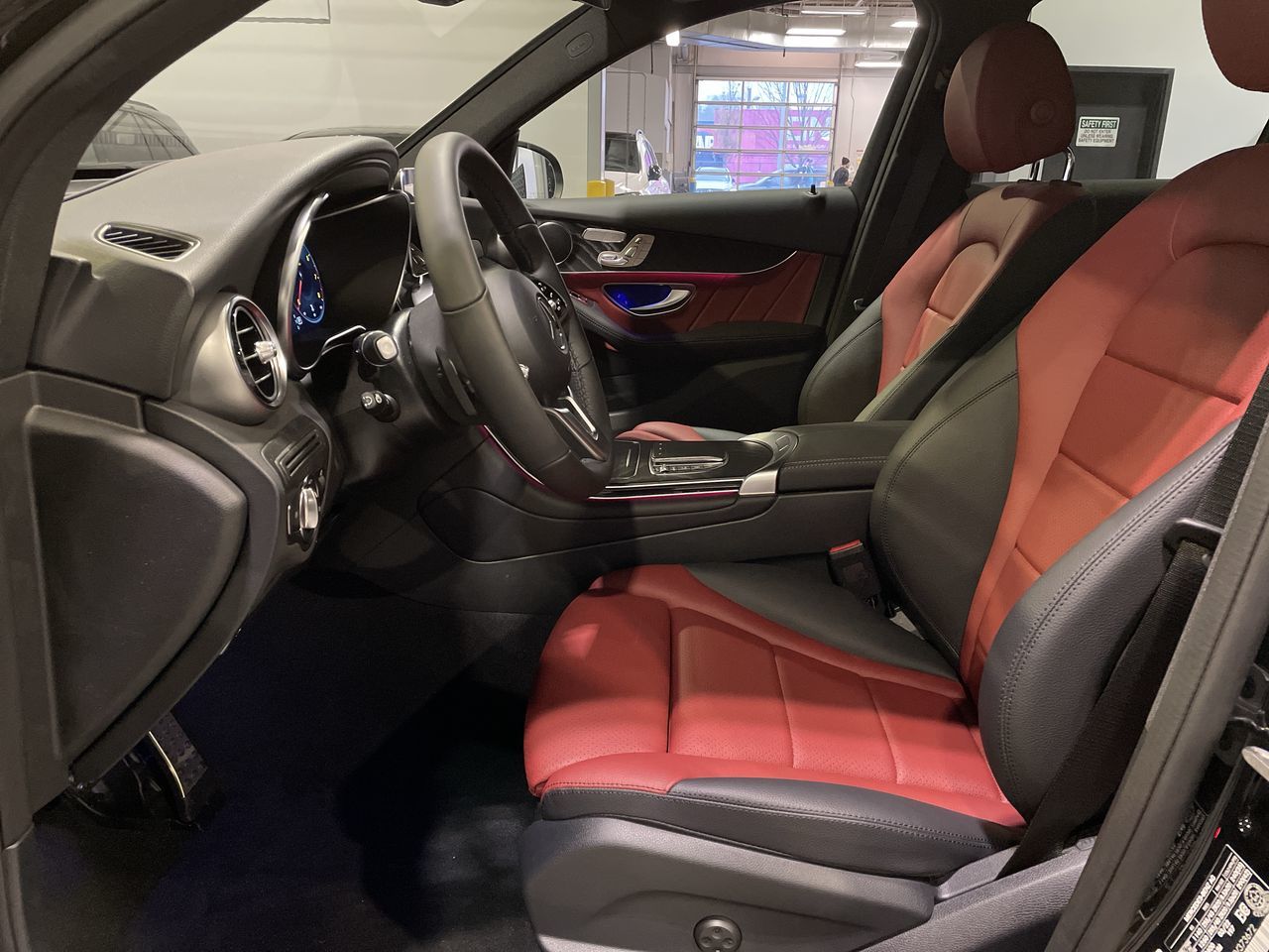 Mercedes-Benz GLC300  2022 à Langley, Colombie-Britannique