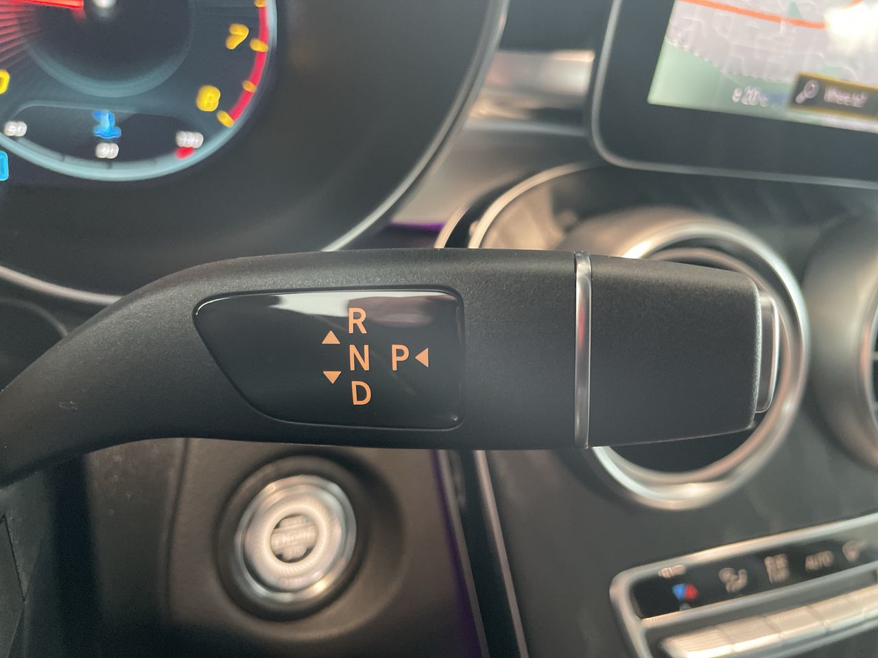 2022 Mercedes-Benz GLC300