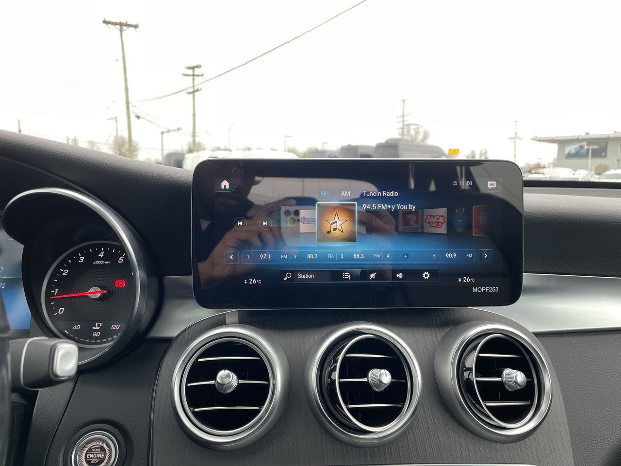 2022  GLC300