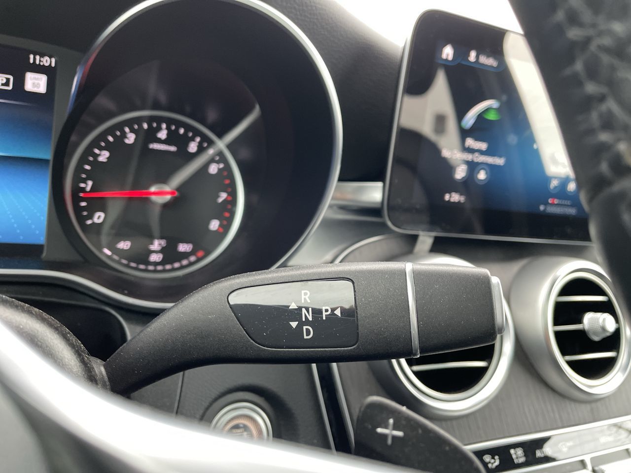 2022  GLC300